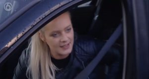 Dikke vinger naar de politie…